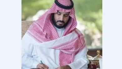 ابن سلمان يقلص مواد الدين بمناهج التعليم.. ماذا عن القمع وتقطيع المعارضين؟