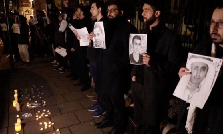 وقفة أمام سفارة آل سعود بلندن احتجاجا على حملة الإعدامات