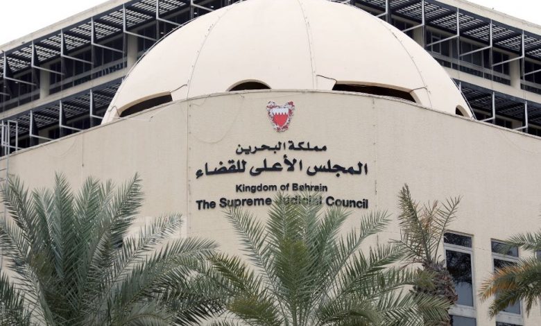 القضاء البحريني يصدر أحكام بالسجن ضد 4 معتقلين بينهم طفلان